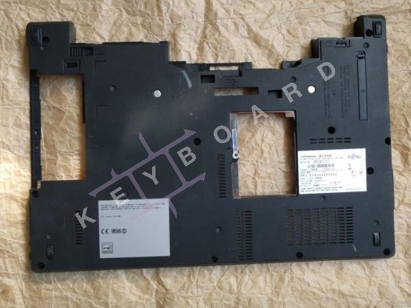 Верхня частина корпусу Fukitsu Lifebook E743
